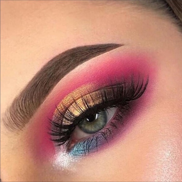 Anastasia Beverly Hills Riviera Eyeshadow Palette - Picture 14 of 15